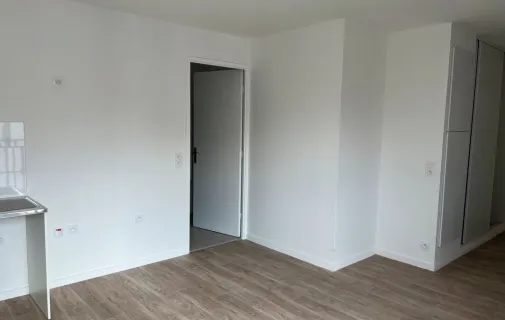 Location Bobigny Appartement 68b83a285986