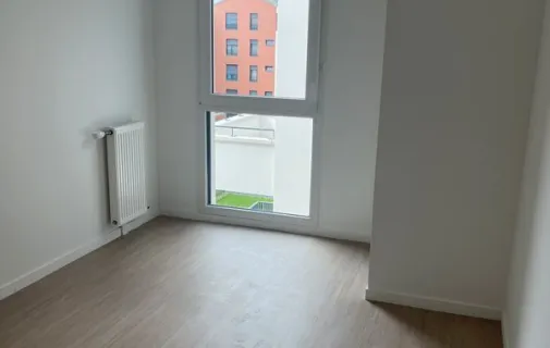 Location Bobigny Appartement 68b83a285986