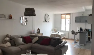 miniatureLocation Saint-Étienne Appartement 68b84bd582312