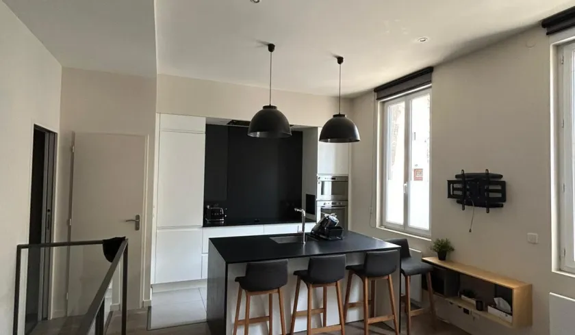 Location Bordeaux Appartement 68b95507a2721