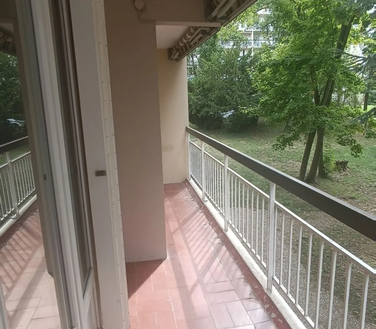 Location Saint-Genis-Laval Appartement 68b968bdcd40