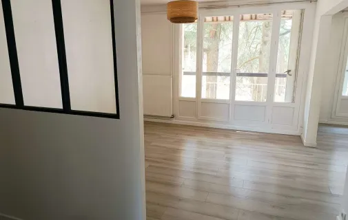 Location Saint-Genis-Laval Appartement 68b968bdcd40