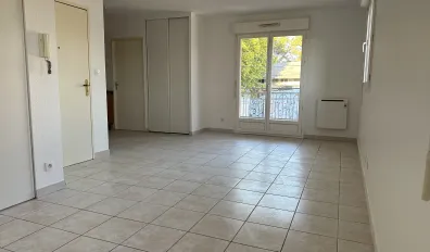 miniatureLocation Carpentras Appartement 68bc13d763632