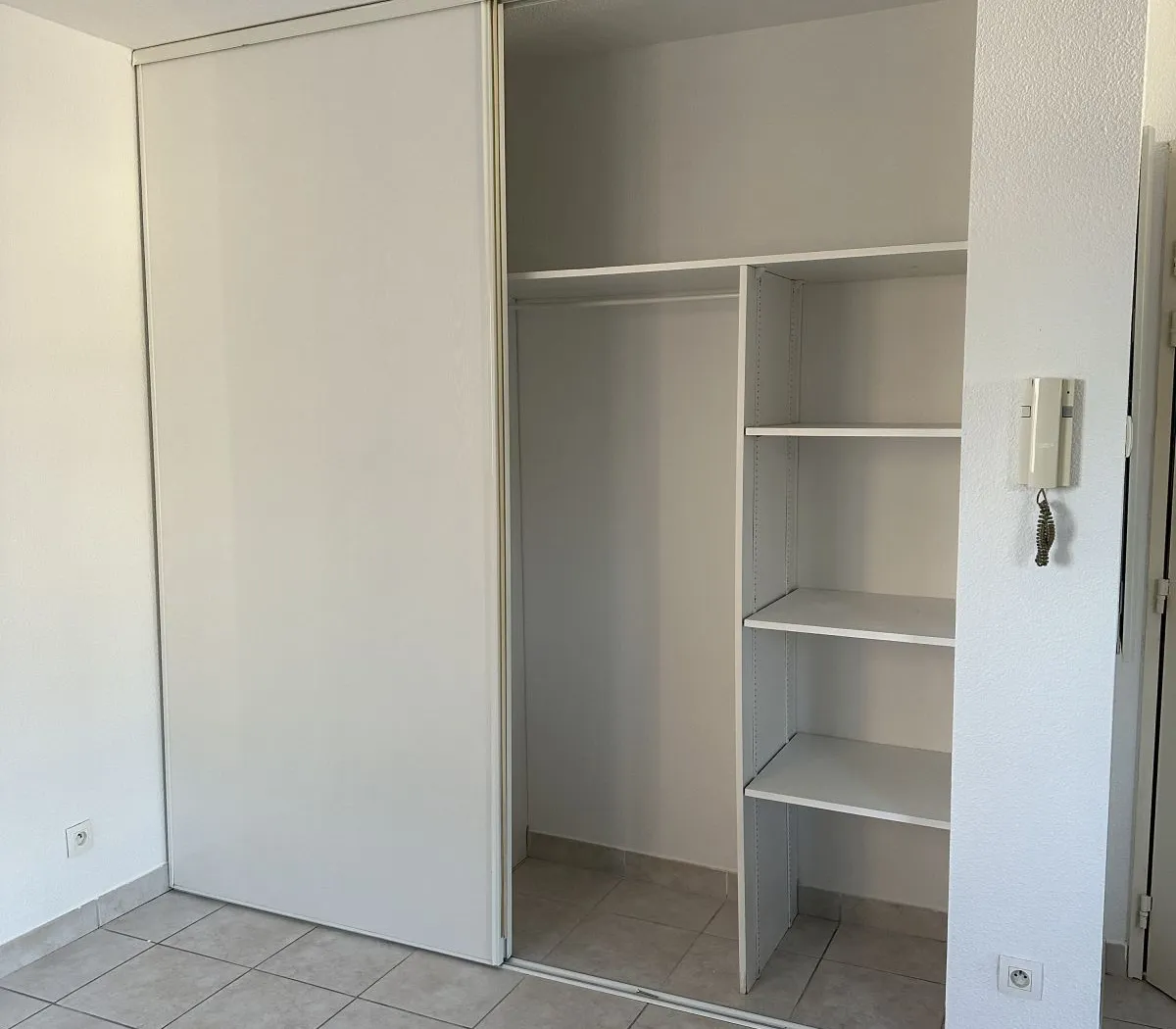 Location Carpentras Appartement 68bc13d76363