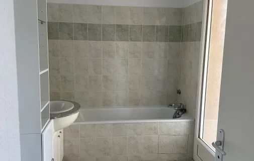 Location Carpentras Appartement 68bc13d76363