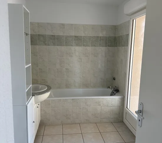 Location Carpentras Appartement 68bc13d763633