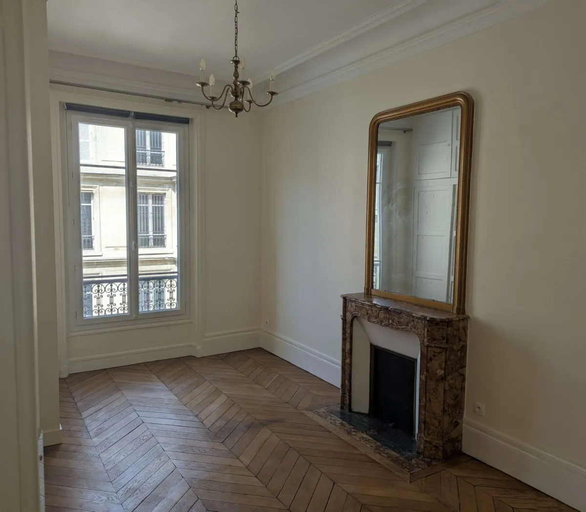 Location Paris Appartement 68bdbbe19385