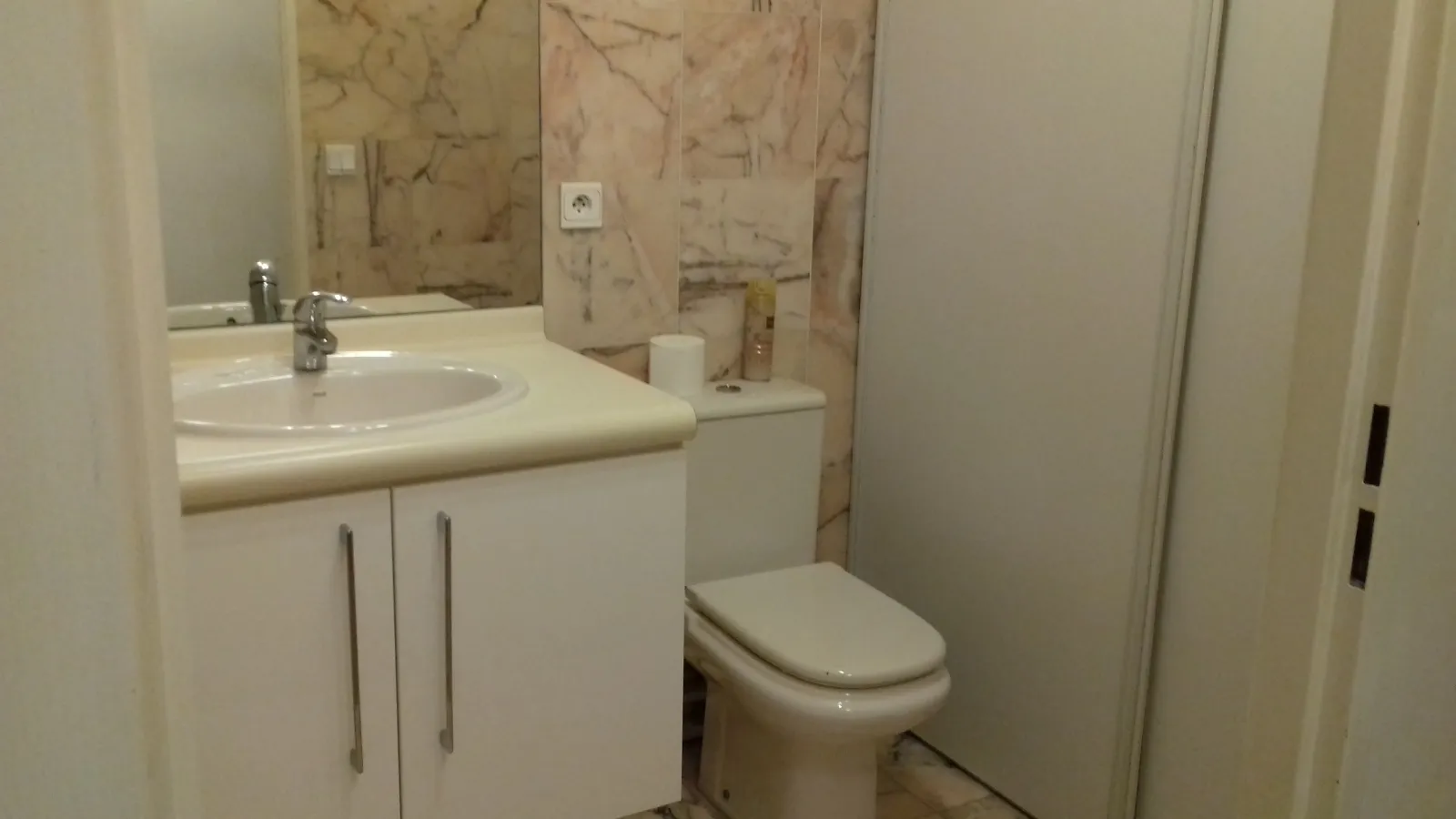 Location Levallois-Perret Appartement 68be9089e68b5