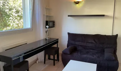 Location Saint-Clément-de-Rivière Appartement 68be92acb29c