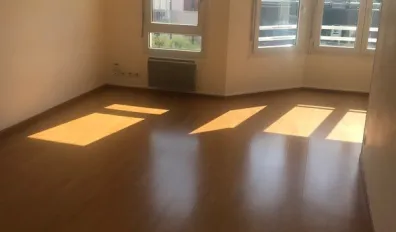 miniatureLocation Épinay-sur-Seine Appartement 68bef4ca01db2
