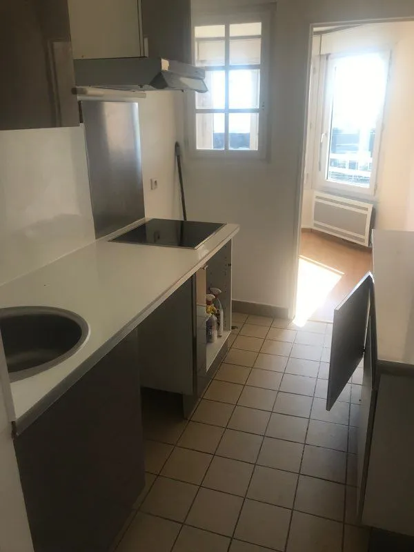 Location Épinay-sur-Seine Appartement 68bef4ca01db3
