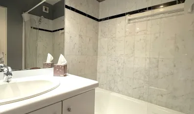 Location Asnières-sur-Seine Appartement 68bf43338942