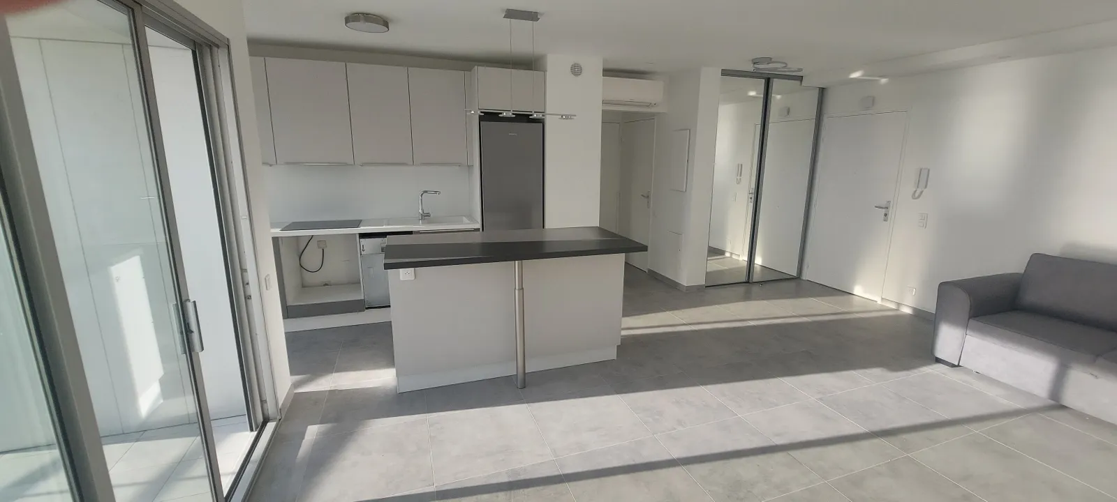 Location Antibes Appartement 68c013f27872