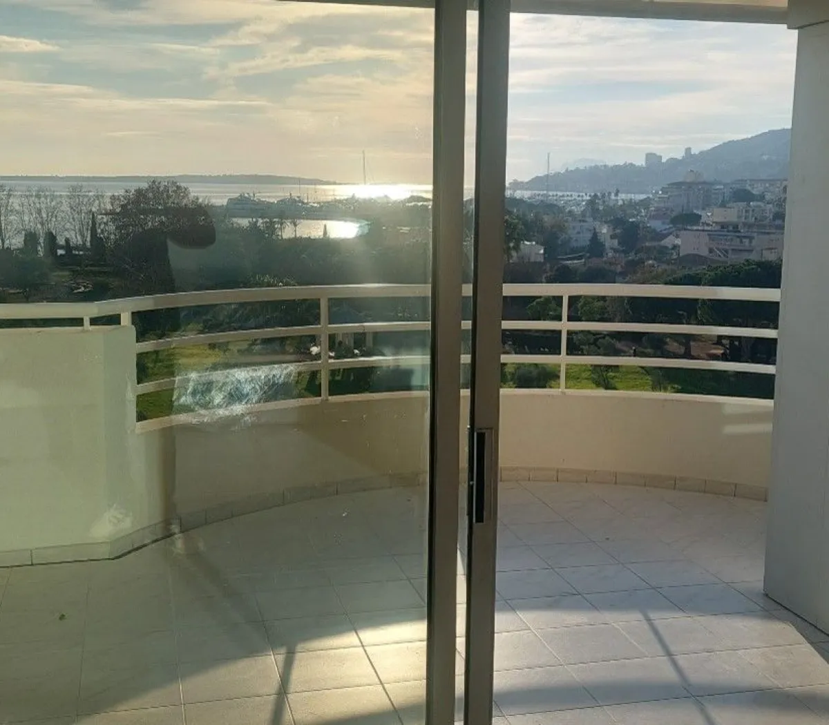 Location Antibes Appartement 68c013f27872