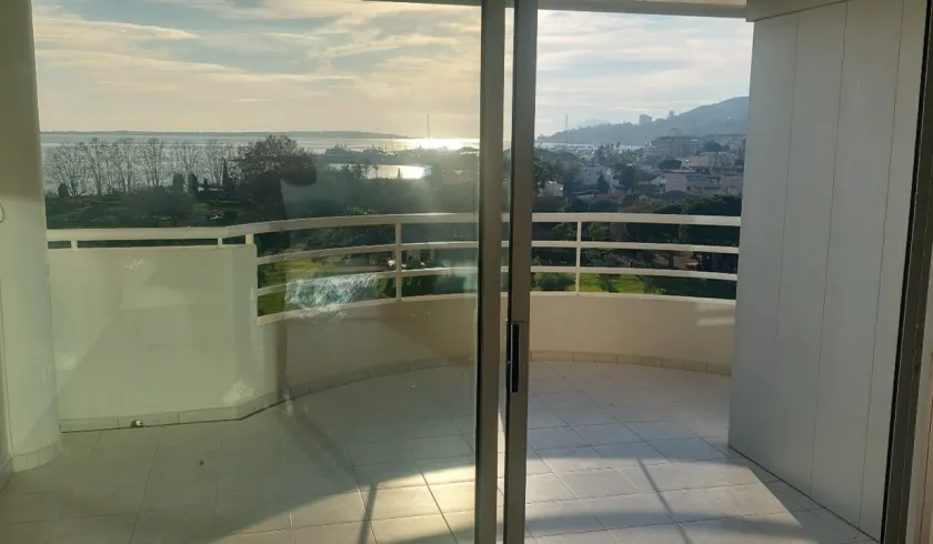 Location Antibes Appartement 68c013f27872