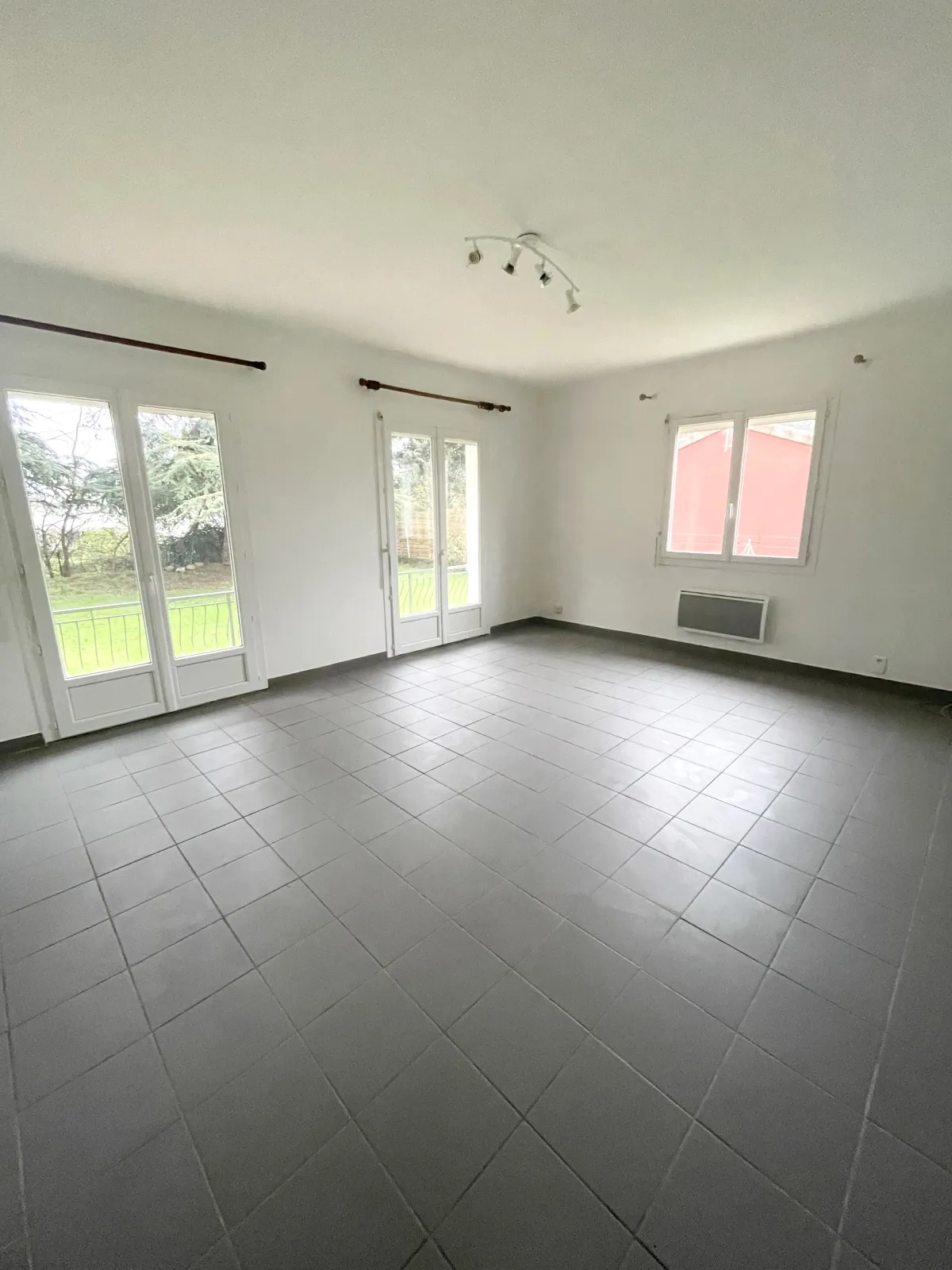 Location Villeneuve-Tolosane Maison 68c2f4ede8ad