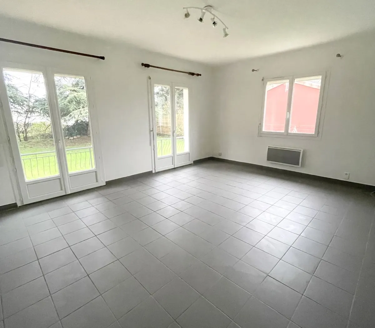 Location Villeneuve-Tolosane Maison 68c2f4ede8ad