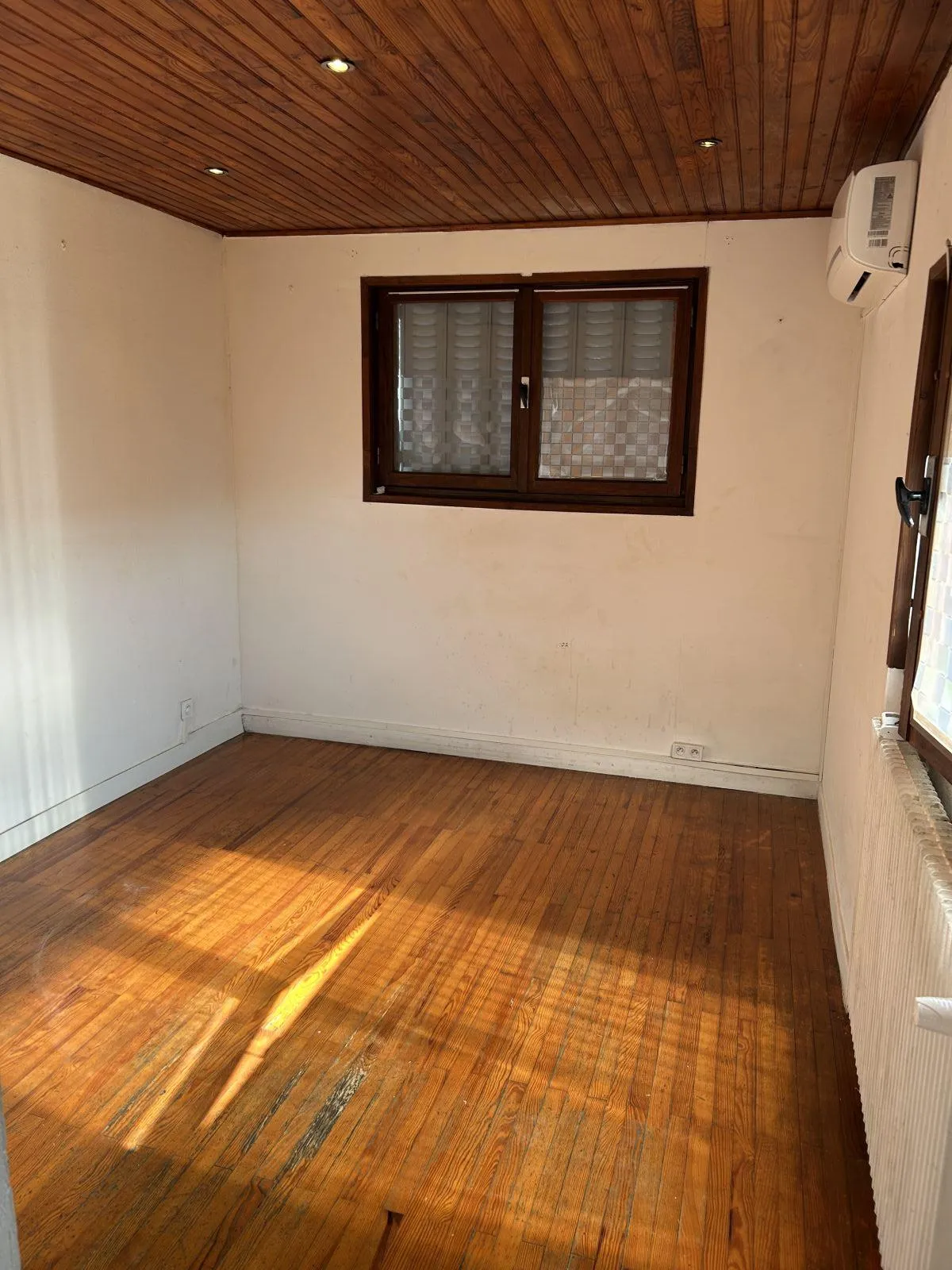 Location Vaulx-en-Velin Appartement 68c5673480aa