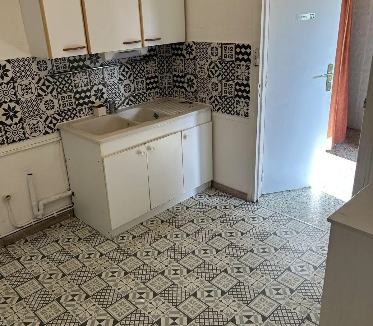 Location Vaulx-en-Velin Appartement 68c5673480aa