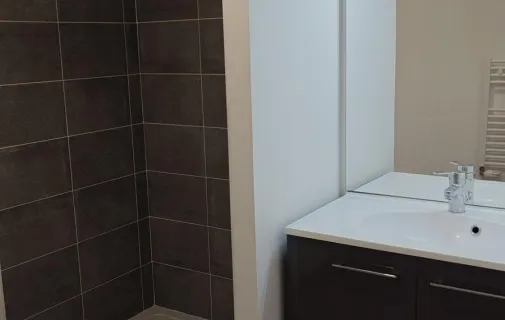 Location Villeurbanne Appartement 68c5d3f509a4