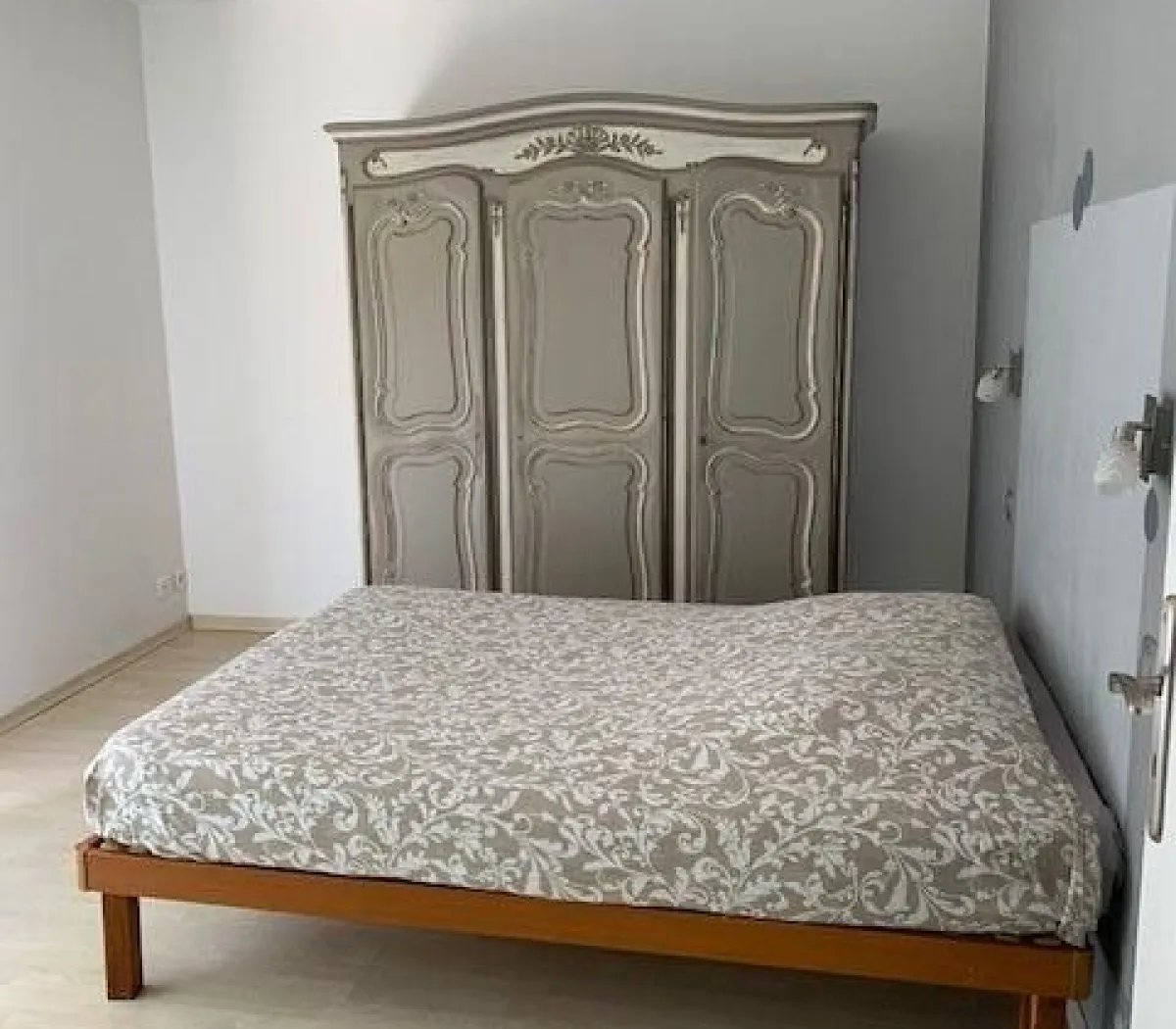 Location Saint-Laurent-du-Var Appartement 68c9922f721c