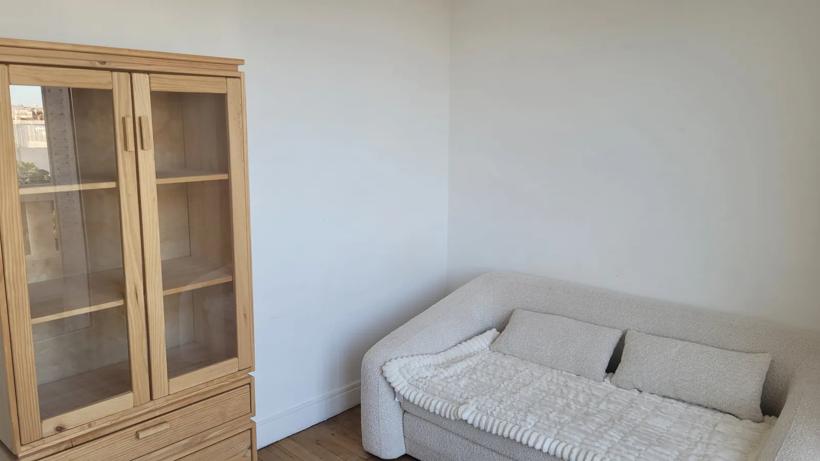 Location Courbevoie Appartement 68cbd3b3071f