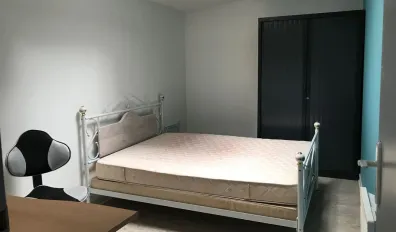 miniatureLocation Grenoble Chambre 68cbd45ac7932