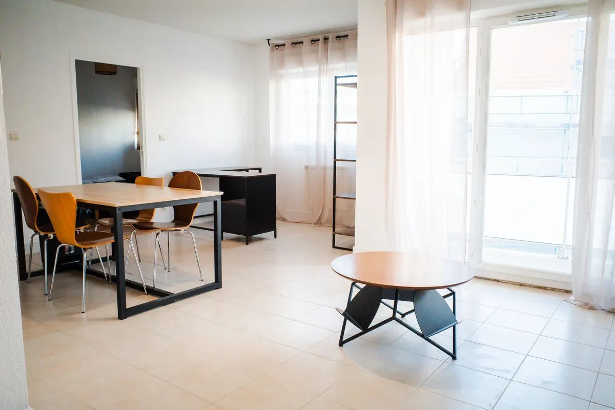 Location Marseille Appartement 68cbe5f619ea