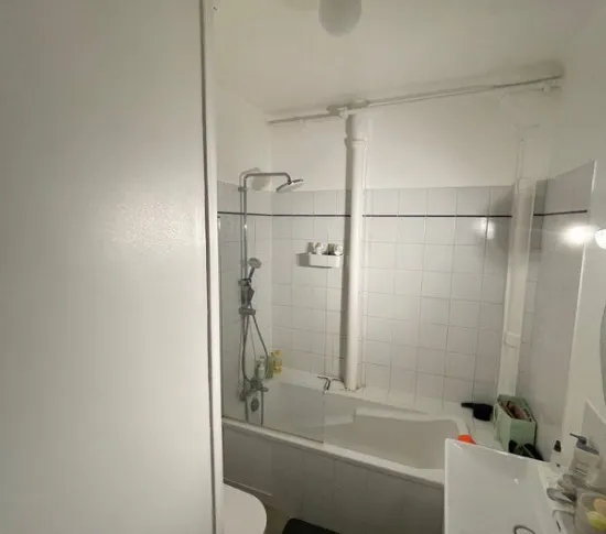 Location Issy-les-Moulineaux Appartement 68cc1e7cc601