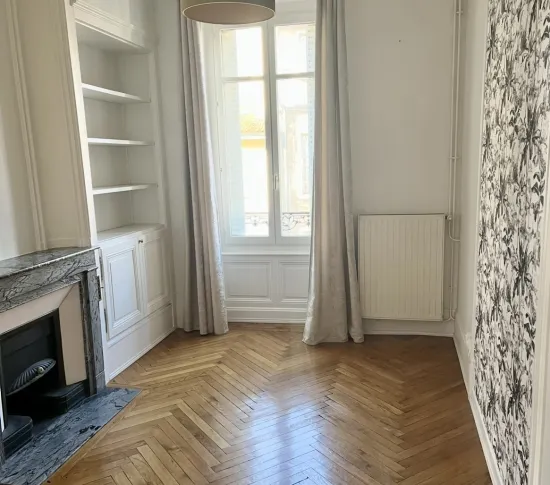 Location Bourg-en-Bresse Appartement 68d3b3c84f693