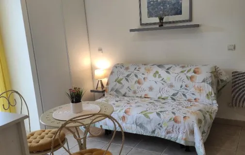 Location Saint-Andiol Appartement 68dbc65b7400