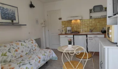 miniatureLocation Saint-Andiol Appartement 68dbc65b74002