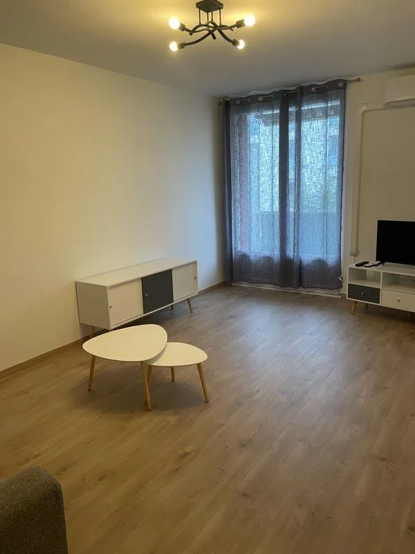 Location Villeurbanne Appartement 68dbd376f0231