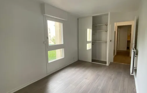 Location Évry-Courcouronnes Appartement 68dfd4e834c0