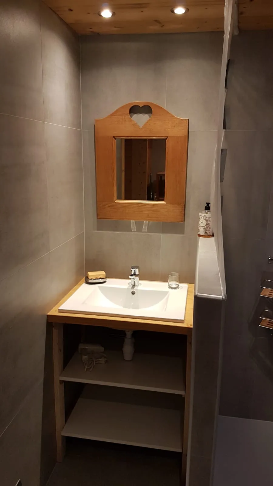 Location Cordon Appartement 68e2a7892d5e5