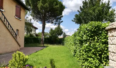 miniatureLocation Décines-Charpieu Appartement 68e4ae670f812