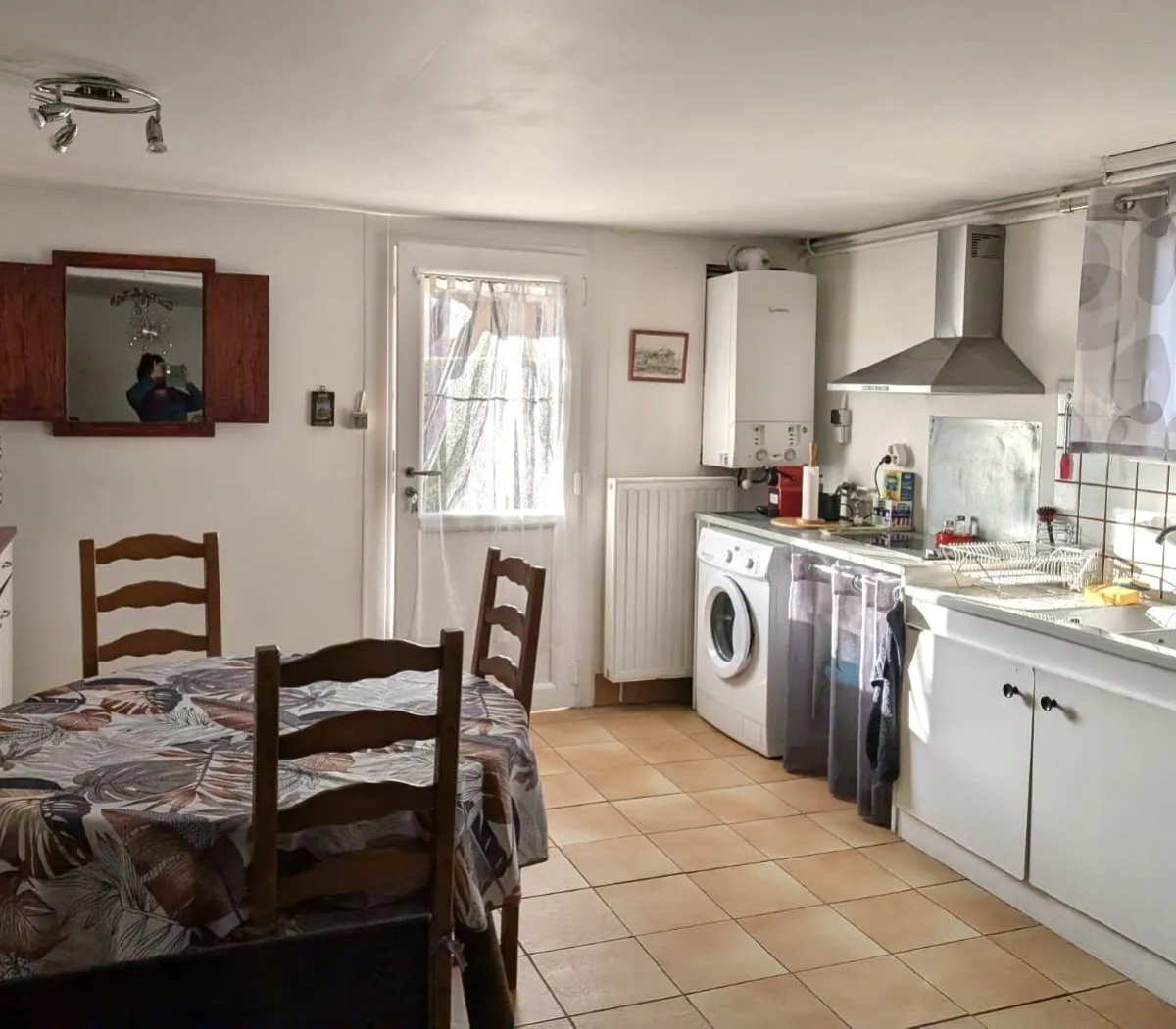 Location Décines-Charpieu Appartement 68e4ae670f81