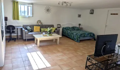 miniatureLocation Décines-Charpieu Appartement 68e4ae670f812