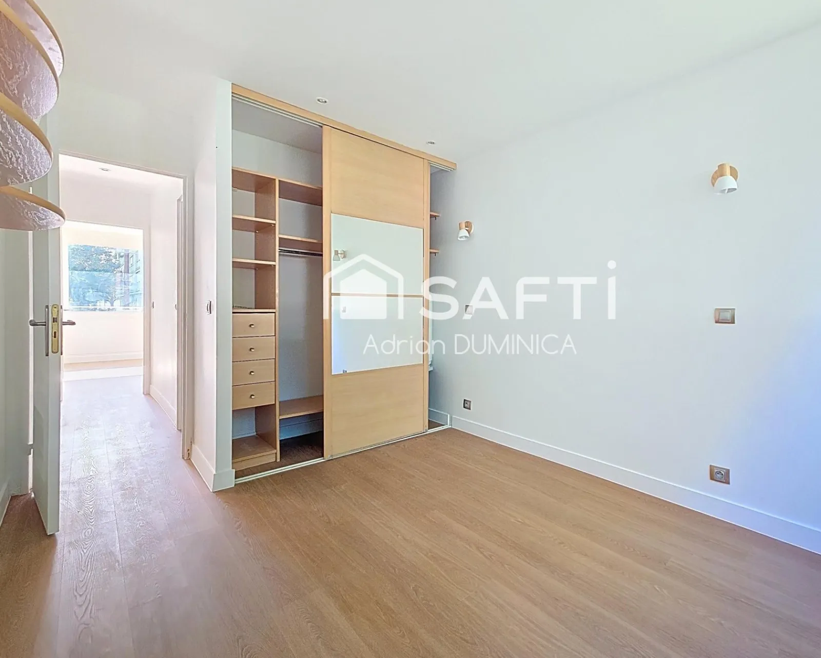 Location Vélizy-Villacoublay Appartement 68e8d82ab75b4