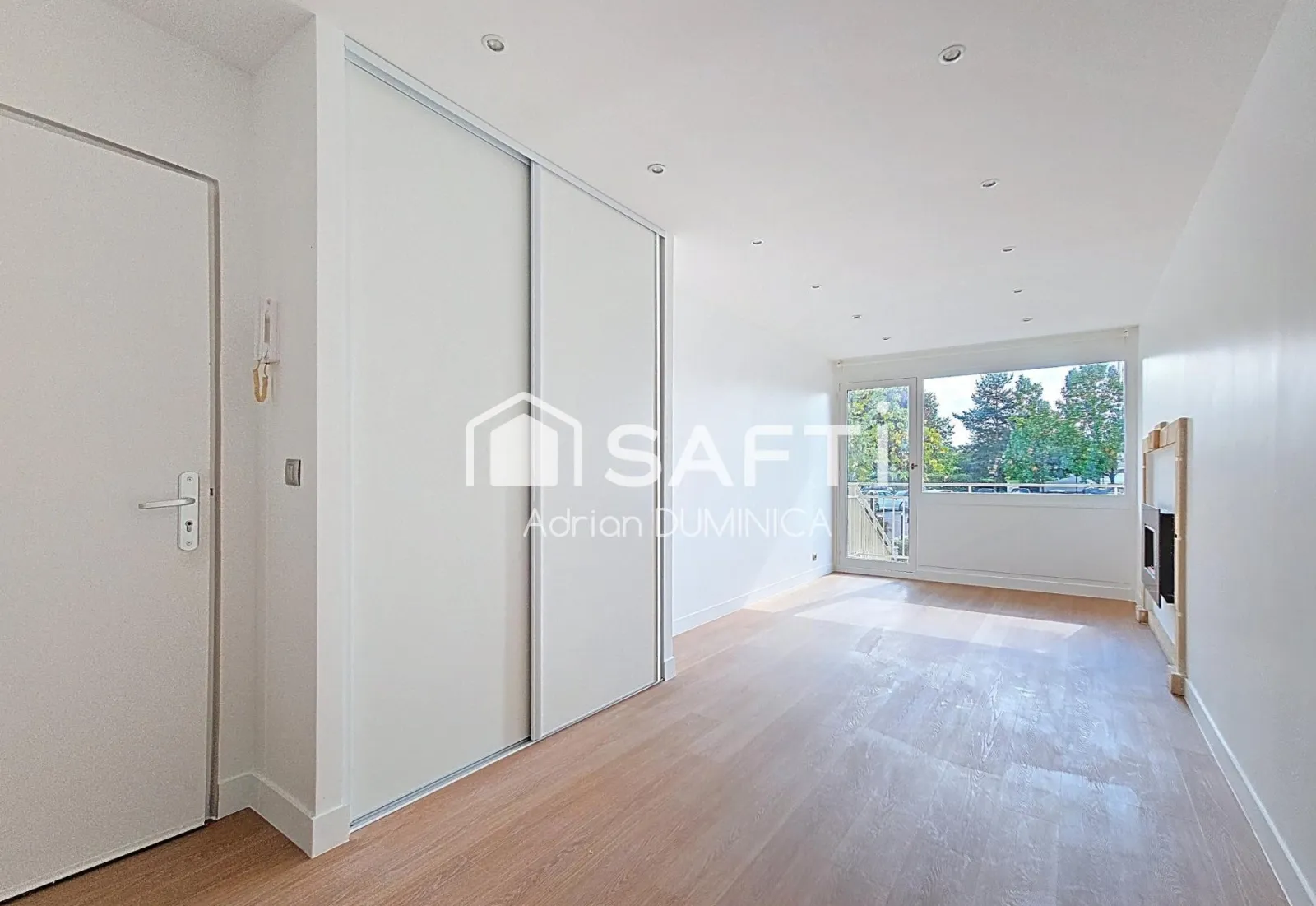 Location Vélizy-Villacoublay Appartement 68e8d82ab75b2