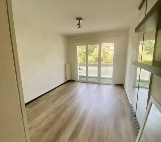 Location Toulon Appartement 68e94e4aea0b2