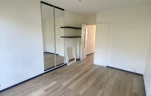 Location Toulon Appartement 68e94e4aea0b