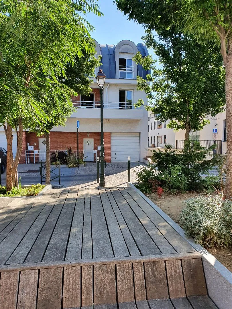 Location La Garenne-Colombes Maison 68ea7106e7b91