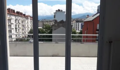 miniatureLocation Grenoble Appartement 68ecd2631fbe2