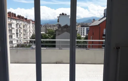 Location Grenoble Appartement 68ecd2631fbe