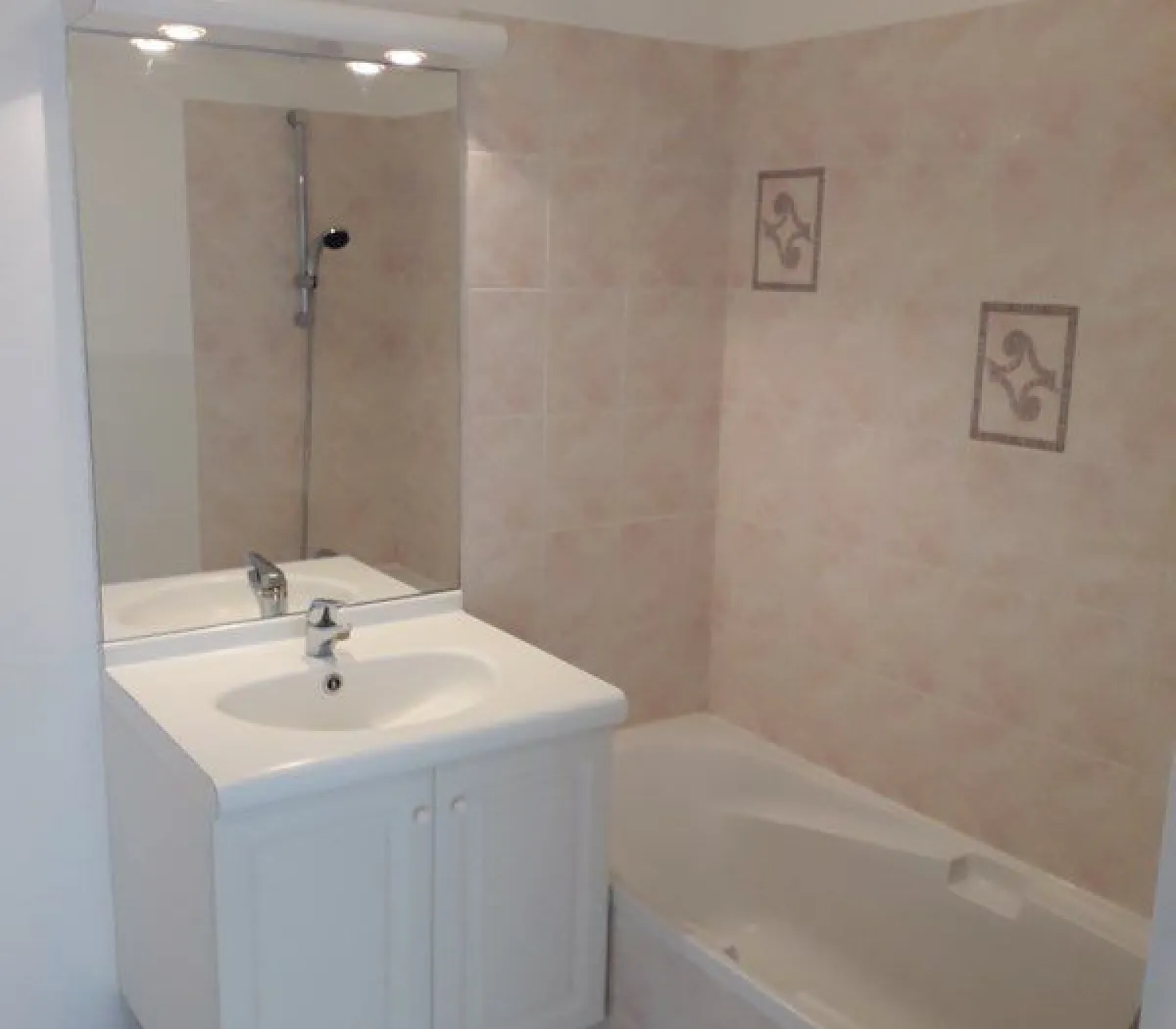 Location Grenoble Appartement 68ecd2631fbe