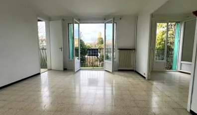 miniatureLocation Aix-en-Provence Appartement 68ed3cf684f12