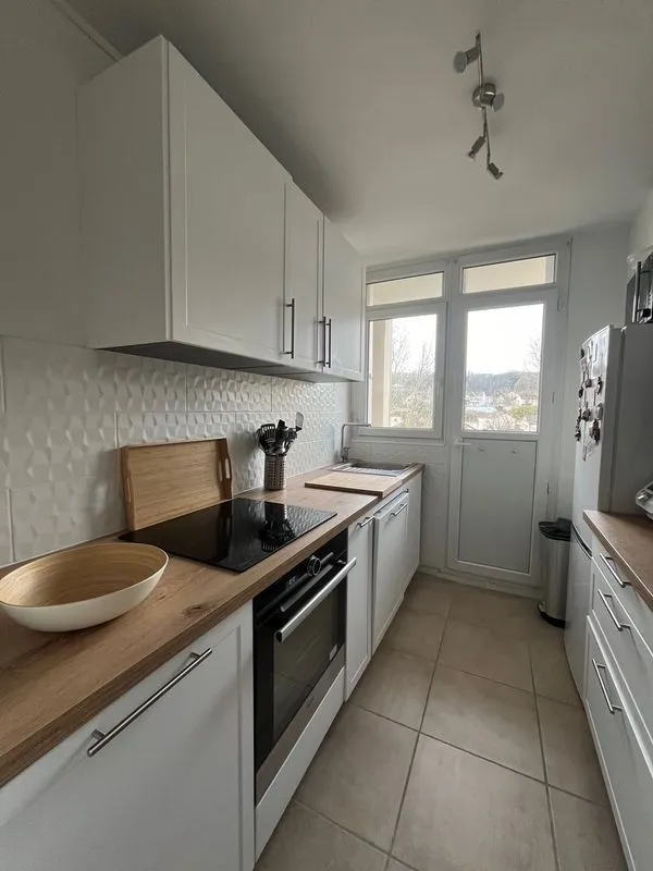 Location Fontenay-le-Fleury Appartement 68ee13f42c2c2