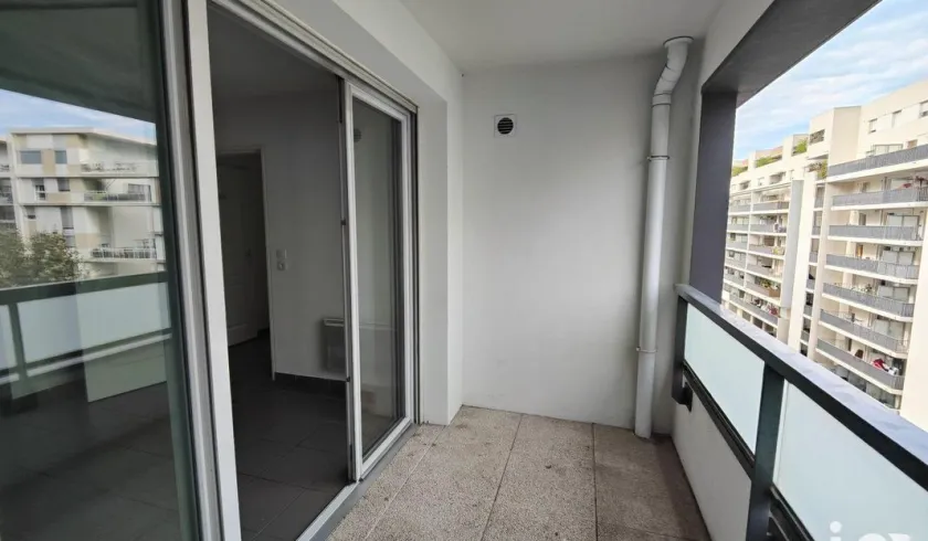 Location Marseille Appartement 68f200bdd43c1