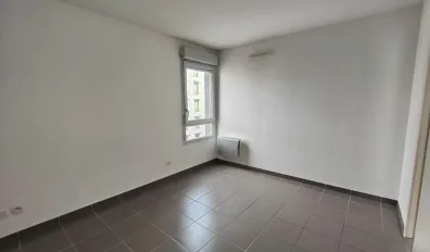 miniatureLocation Marseille Appartement 68f200bdd43c2